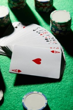 Live-dealer blackjack table on live kbj mobile app with HD stream